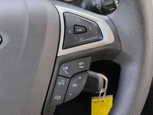 Used 2016 Ford Fusion SE FWD image 23