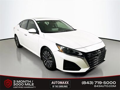 Used 2023 Nissan Altima 2.5 SV w/ SV Premium Package
