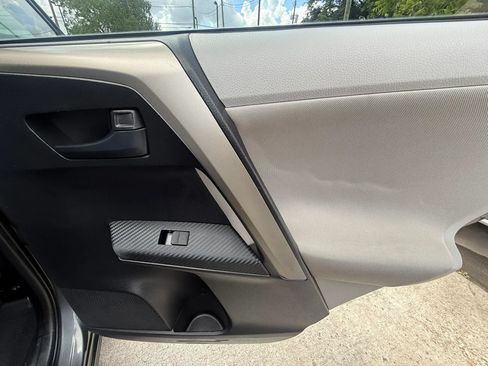 Used 2013 Toyota RAV4 XLE FWD image 23