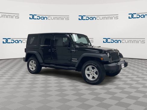 Used 2017 Jeep Wrangler Unlimited Sport w/ Quick Order Package 24S AWD/4WD image 2