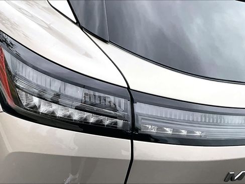New 2026 Nissan Murano Platinum image 14