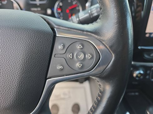 Used 2022 Chevrolet Traverse Premier image 31