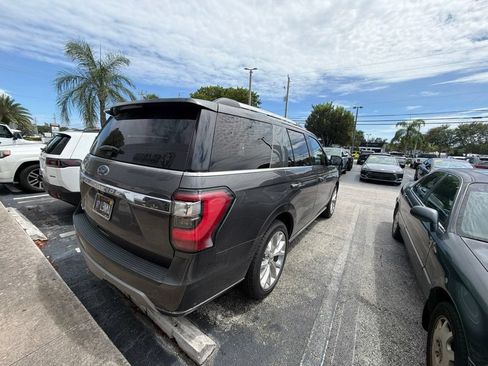 Used 2019 Ford Expedition Limited w/ Equipment Group 302A RWD image 8