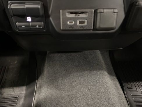 Used 2020 Chevrolet Silverado 1500 LT w/ All-Star Edition image 40