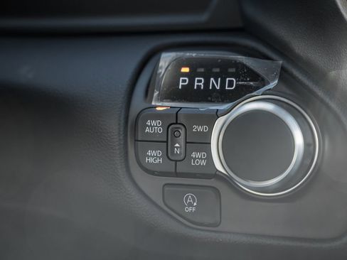 New 2026 RAM 1500 4x4 Crew Cab image 29