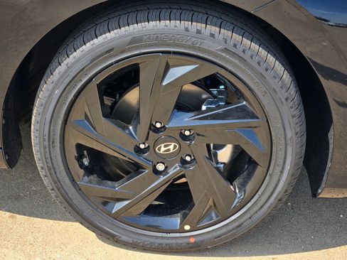 New 2026 Hyundai Elantra SEL Sport Premium FWD image 7