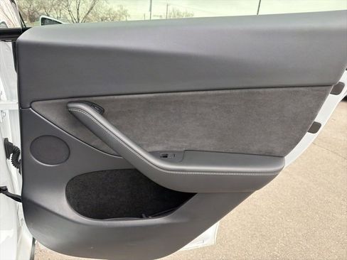Used 2023 Tesla Model Y Long Range image 13