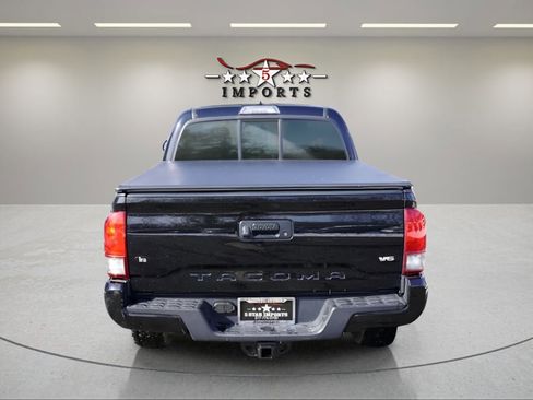 Used 2016 Toyota Tacoma SR image 4