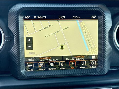 Used 2021 Jeep Wrangler Unlimited Sahara image 14