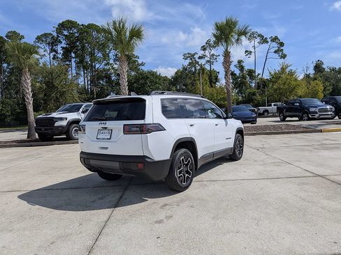 New 2026 Jeep Cherokee AWD/4WD image 3