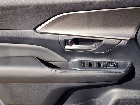 New 2026 Toyota Grand Highlander XLE image 15