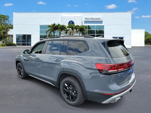 New 2026 Volkswagen Atlas Peak Edition image 33
