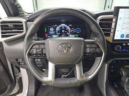 Used 2024 Toyota Sequoia Platinum AWD/4WD image 10