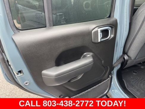 Used 2025 Jeep Wrangler Unlimited Sport AWD/4WD image 11
