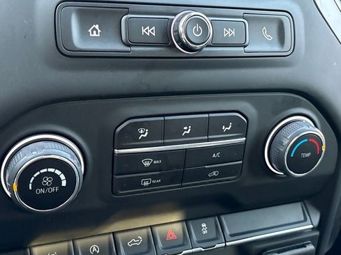 Certified 2024 Chevrolet Silverado 1500 Custom w/ Turbomax Blackout Package image 18