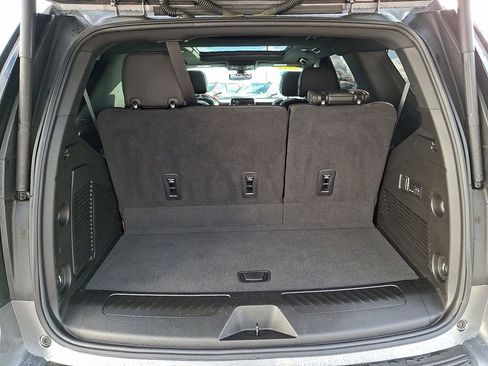 Used 2022 Chevrolet Tahoe LT w/ LT Signature Package image 30