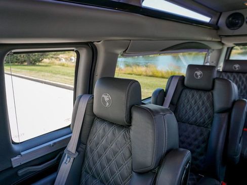 Used 2023 GMC Savana 2500 Extended image 85