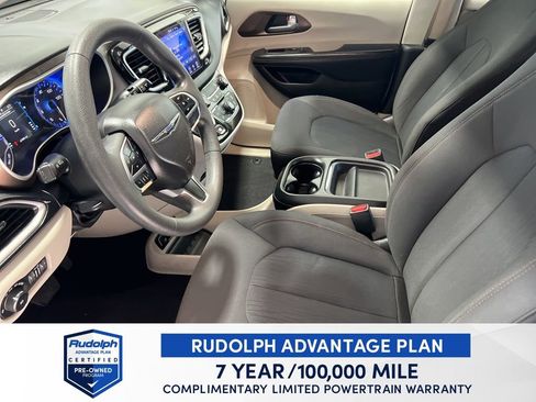 Used 2017 Chrysler Pacifica Touring Plus w/ Tire & Wheel Group image 17