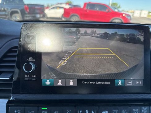 Used 2025 Honda Odyssey Touring image 26