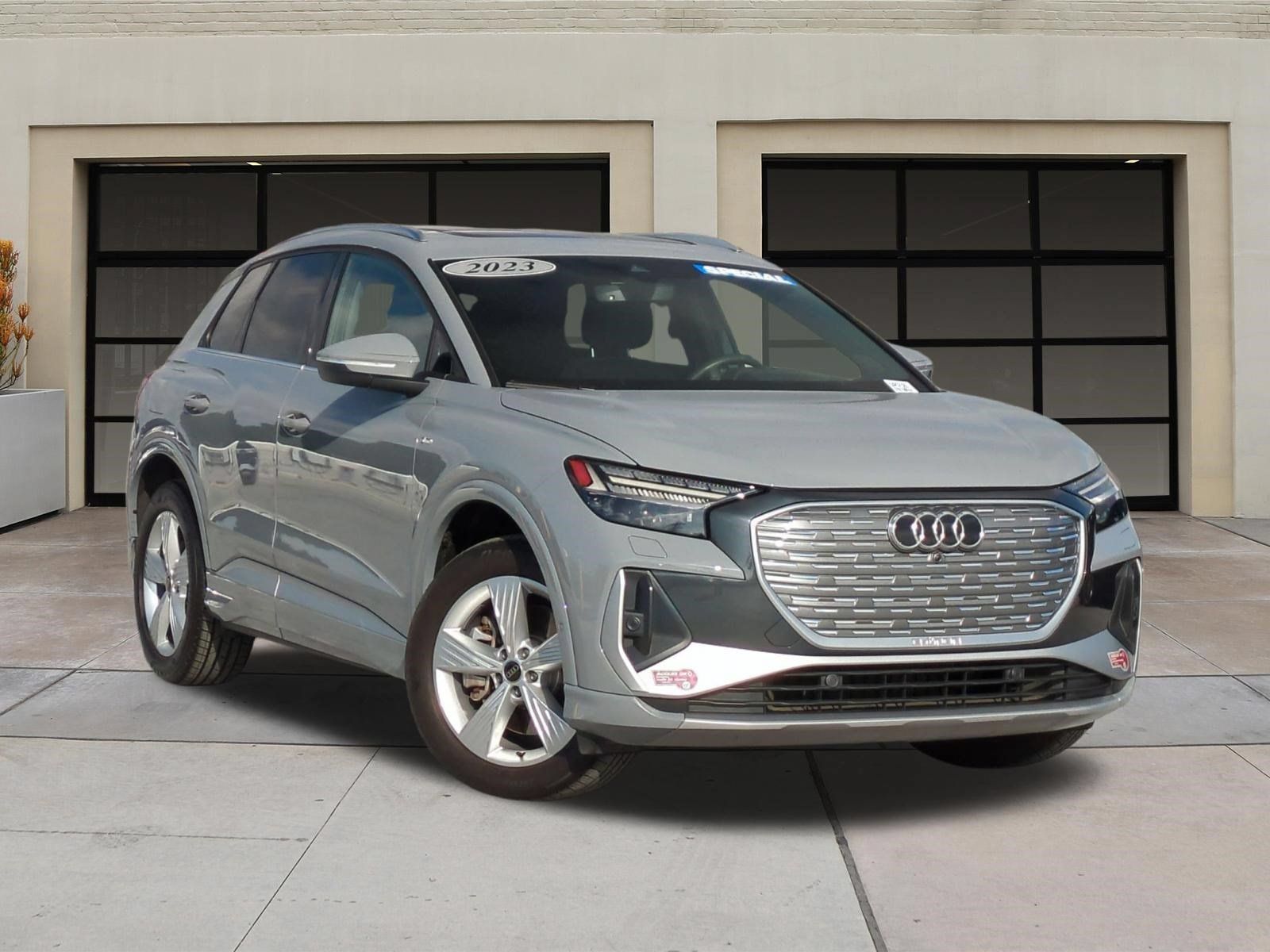 Used 2023 Audi Q4 e-tron Prestige AWD/4WD image 32