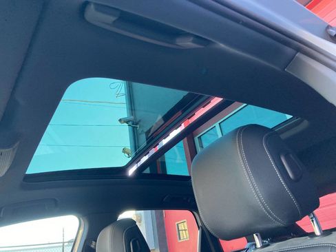 Used 2023 Audi Q4 e-tron Premium Plus w/ Premium Plus image 19