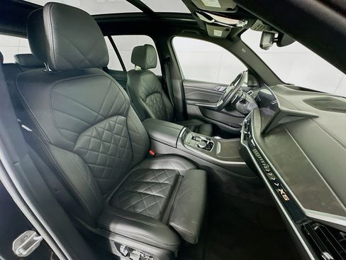 Used 2024 BMW X5 xDrive40i image 32