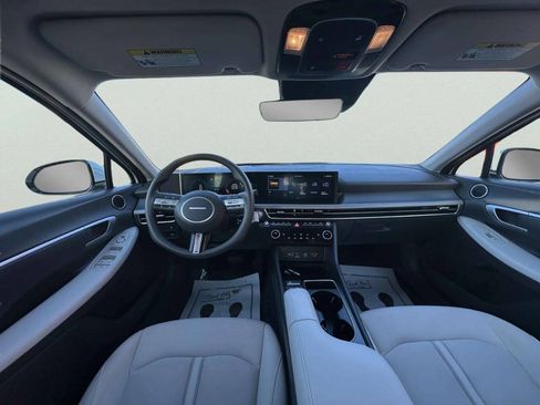 Used 2025 Hyundai Sonata SEL FWD image 19