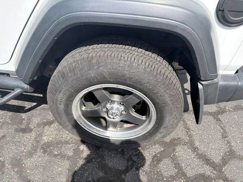 Used 2018 Jeep Wrangler Unlimited Sport S AWD/4WD image 27