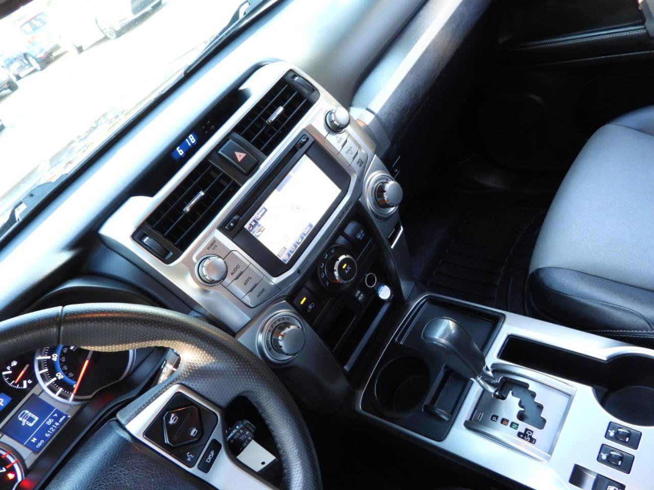 Used 2017 Toyota 4Runner SR5 Premium RWD image 68