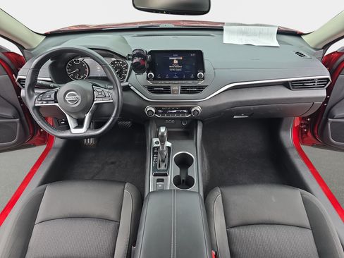 Used 2019 Nissan Altima 2.5 SV FWD image 9