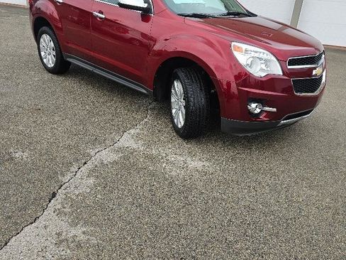 Used 2011 Chevrolet Equinox LTZ FWD image 3