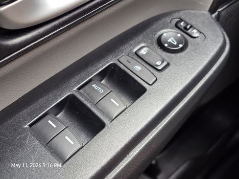 Used 2019 Honda CR-V LX image 27