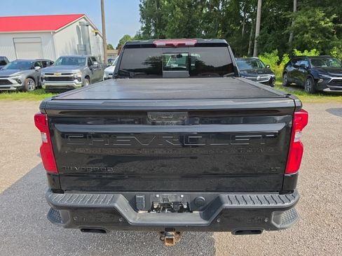 Certified 2022 Chevrolet Silverado 1500 LT Trail Boss w/ LT Trail Boss Premium Package AWD/4WD image 7
