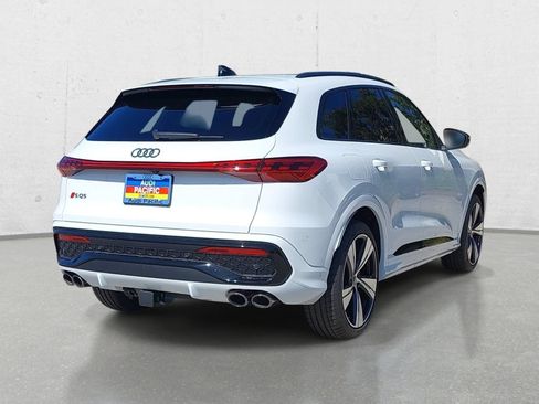 New 2026 Audi SQ5 Premium Plus AWD/4WD image 5