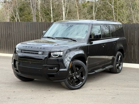 New 2026 Land Rover Defender 130 X-Dynamic SE AWD/4WD image 1