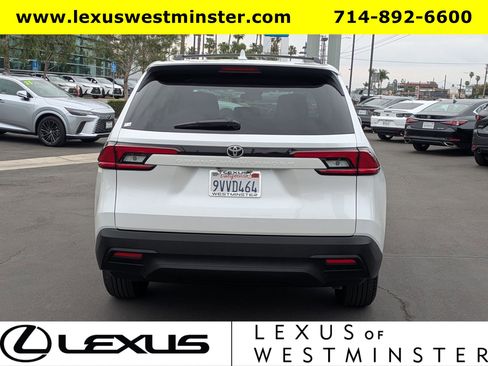 Used 2026 Toyota Grand Highlander LE image 10