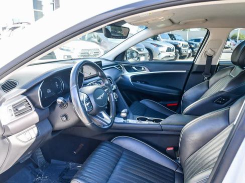 Used 2022 Genesis G70 3.3T image 17