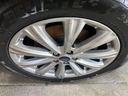 Used 2017 Ford Escape Titanium image 17