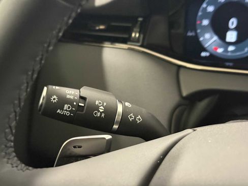 Certified 2026 Land Rover Range Rover Evoque S image 22