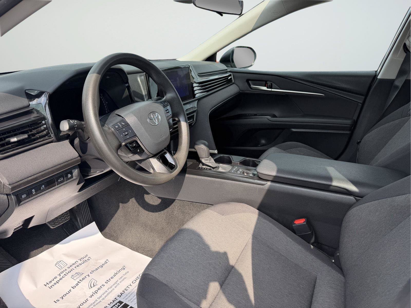 Used 2025 Toyota Camry LE FWD image 13