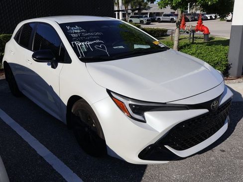 Used 2026 Toyota Corolla SE FWD image 6