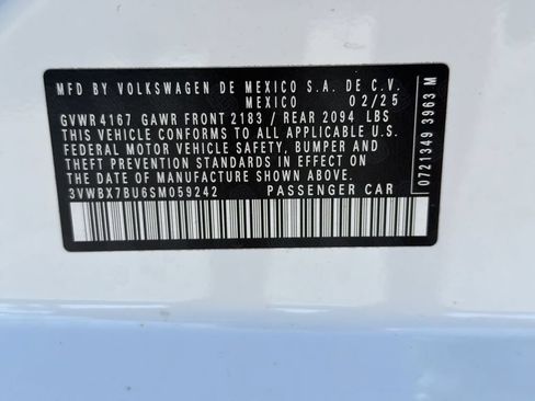 Used 2025 Volkswagen Jetta Sport FWD image 34