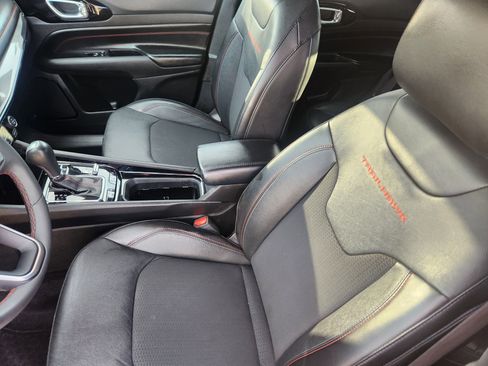 Used 2023 Jeep Compass Trailhawk image 10