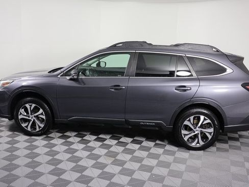 Used 2022 Subaru Outback Limited image 5