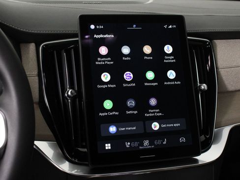 New 2026 Volvo XC90 T8 Plus w/ Protection Package Premier image 6