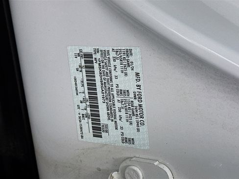 Used 2024 Ford Explorer XLT w/ Equipment Group 202A image 12