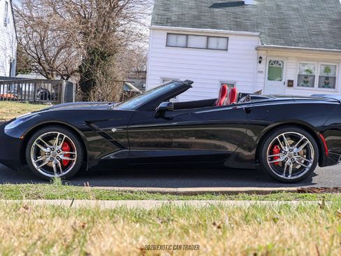 Used 2019 Chevrolet Corvette Stingray Convertible w/ 2LT Preferred Equipment Group image 3