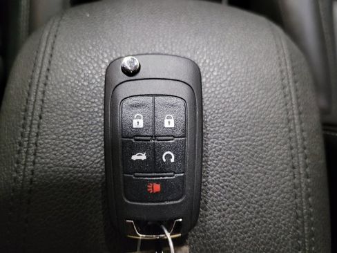 Used 2015 Chevrolet Cruze LTZ w/ Sun, Sound and Sport Package FWD image 32