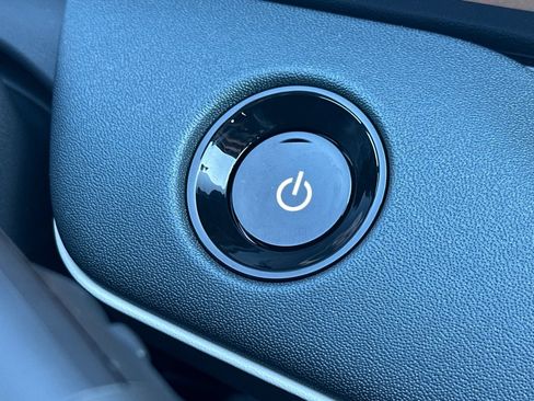 New 2026 Nissan Leaf Platinum+ w/ Cargo Package (Platinum+) image 27