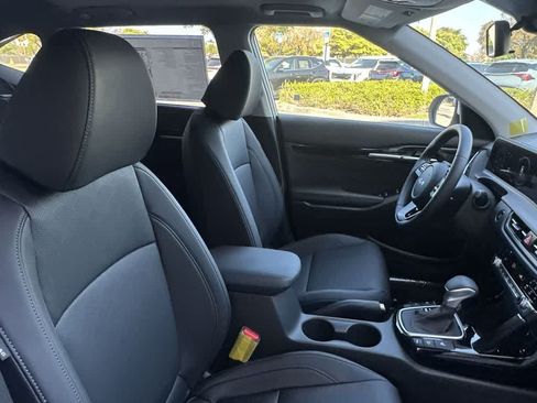 Certified 2026 Kia Seltos EX w/ EX Sunroof Package FWD image 27